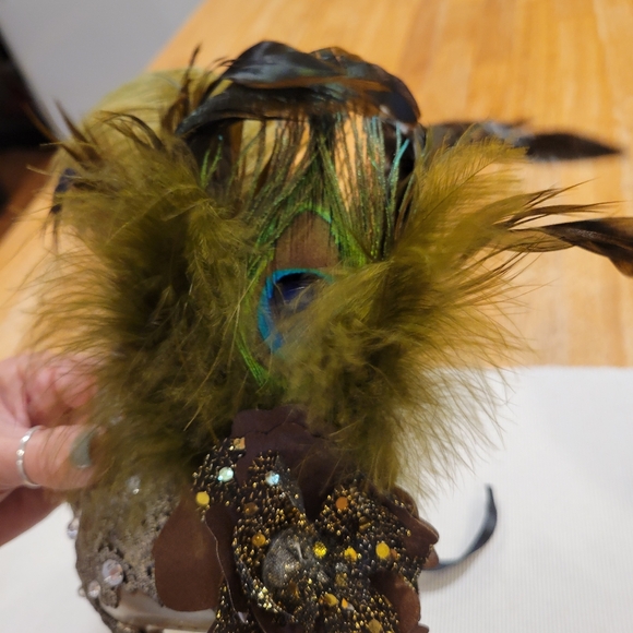 🟤EUC~ MARDI GRAS MASK - Picture 9 of 10